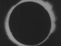Prima foto di un’eclissi totale di Sole