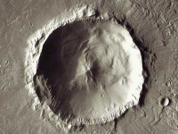 Una magnifica foto del cratere di Marte